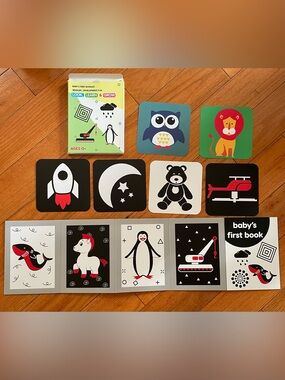 Look, Learn & Grow Baby First Booklet - High-Contrast Flash Cards